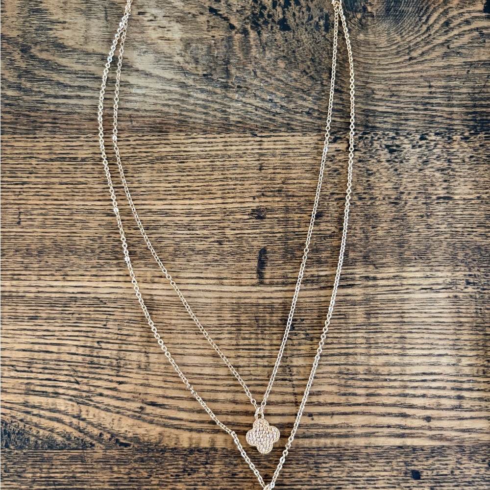 Elegant Gold Tone Layered Necklace Approx 13” Long